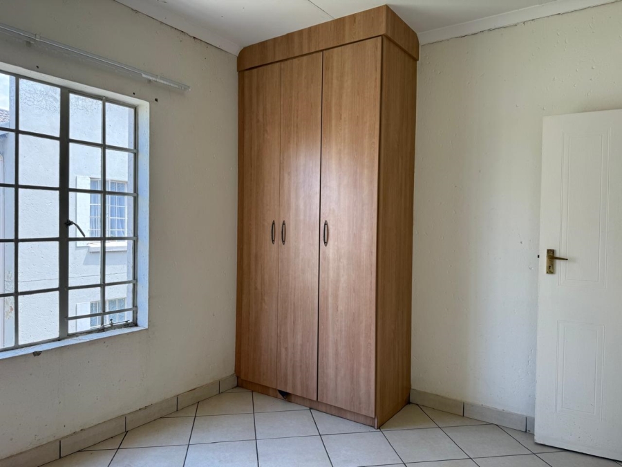 2 Bedroom Property for Sale in Waterval East North West